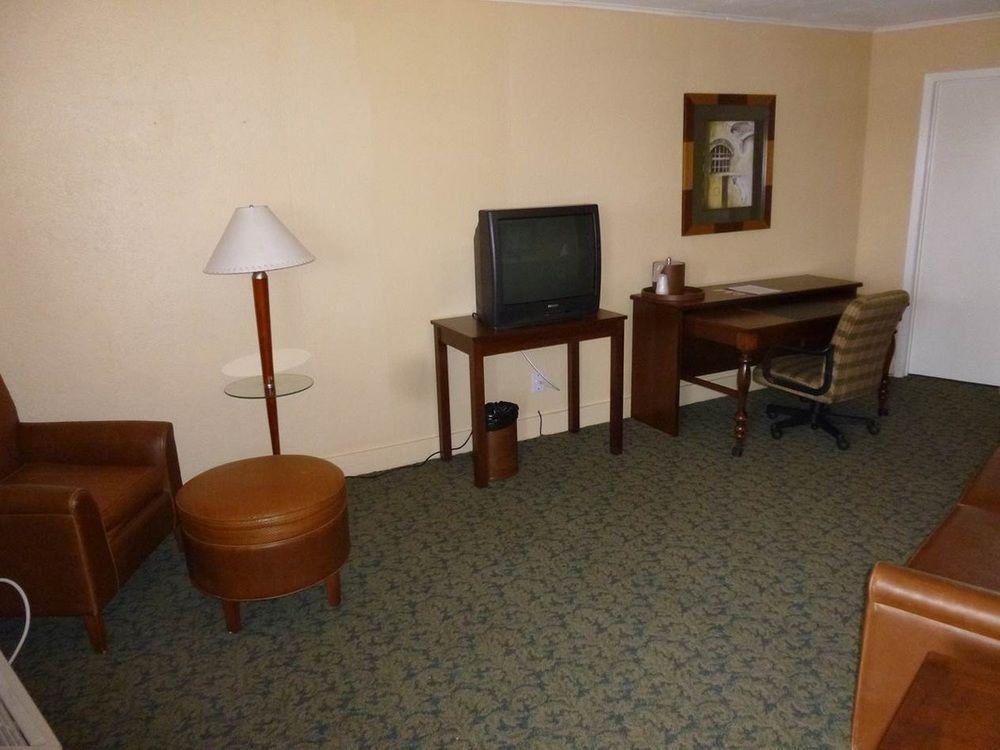 Alvin Extended Stay Exterior foto