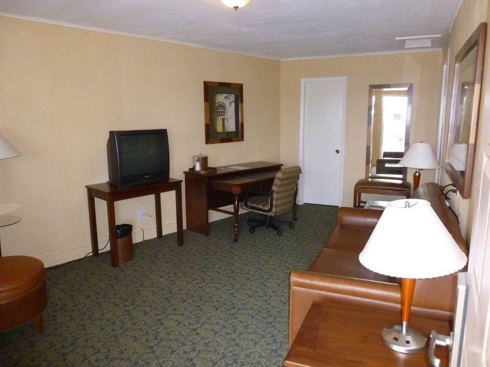 Alvin Extended Stay Exterior foto